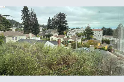 135 Alta Rd, Oakland, CA 94618 - Photo 27