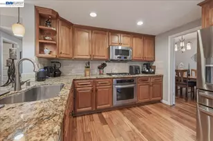 466 Crystalline Dr, Fremont, CA 94539 - Photo 17