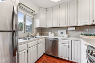 1130 Fontana Dr, Alameda, CA 94502 - Photo 9