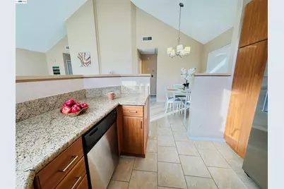 161 Seaway Ct, Hercules, CA 94547 - Photo 15