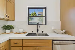 714 Walavista Ave, Oakland, CA 94610 - Photo 17