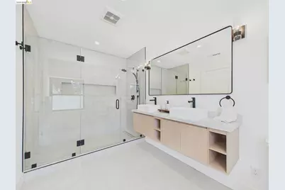 714 Walavista Ave, Oakland, CA 94610 - Photo 29