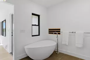 714 Walavista Ave, Oakland, CA 94610 - Photo 57