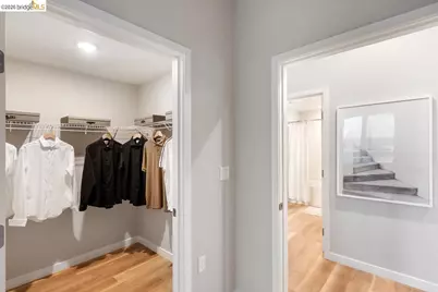 260 Brooklyn Basin Way #538, Oakland, CA 94606 - Photo 19