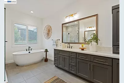 580 Boyd Rd, Pleasant Hill, CA 94523 - Photo 31