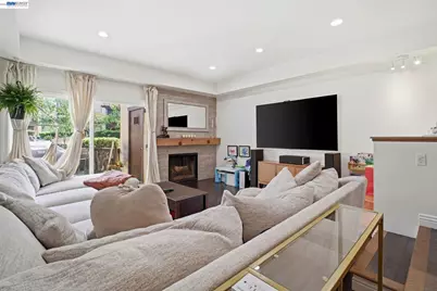 14404 Seagate Dr, San Leandro, CA 94577 - Photo 3