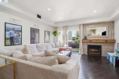 14404 Seagate Dr, San Leandro, CA 94577 - Photo 1