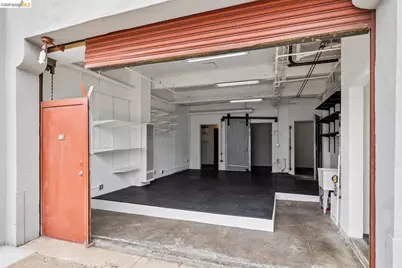 958 28th St #21, Oakland, CA 94608 - Photo 3