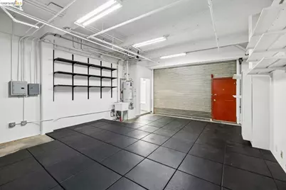 958 28th St #21, Oakland, CA 94608 - Photo 5