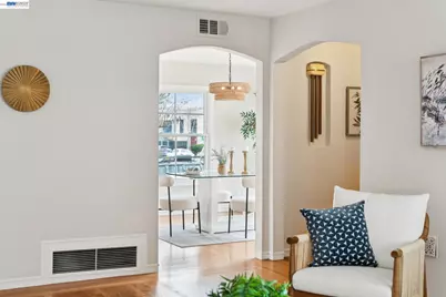 473 Pacific Ave, Alameda, CA 94501 - Photo 11