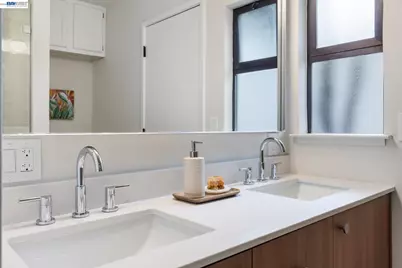 312 Tideway Dr, Alameda, CA 94501 - Photo 29