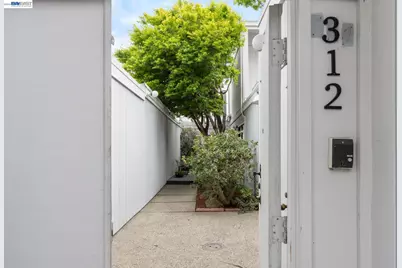 312 Tideway Dr, Alameda, CA 94501 - Photo 7