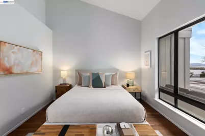 312 Tideway Dr, Alameda, CA 94501 - Photo 37