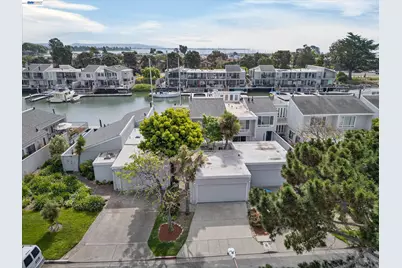 312 Tideway Dr, Alameda, CA 94501 - Photo 45