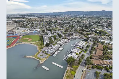 312 Tideway Dr, Alameda, CA 94501 - Photo 49