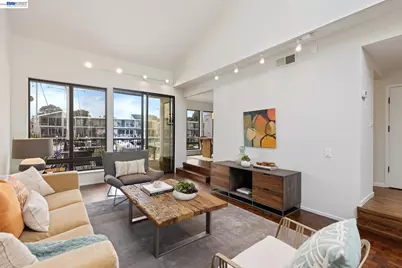 312 Tideway Dr, Alameda, CA 94501 - Photo 13