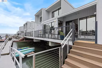 312 Tideway Dr, Alameda, CA 94501 - Photo 19