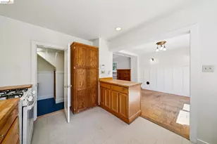 1716 Hearst Ave, Berkeley, CA 94703 - Photo 17