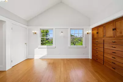 1716 Hearst Ave, Berkeley, CA 94703 - Photo 25