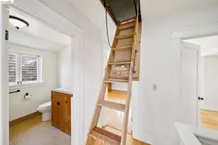 1716 Hearst Ave, Berkeley, CA 94703 - Photo 39