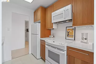 802 Delaware St #APT 202, San Mateo, CA 94401 - Photo 11