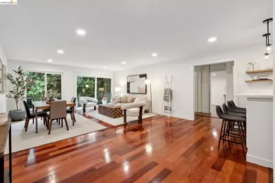 199 Montecito Ave. #107, Oakland, CA 94610 - Photo 1