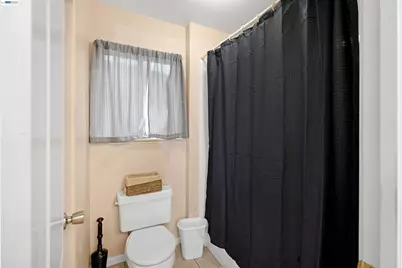 2065 Seville Dr, Tracy, CA 95377 - Photo 39