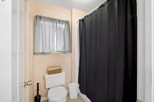 2065 Seville Dr, Tracy, CA 95377 - Photo 39