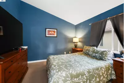 2065 Seville Dr, Tracy, CA 95377 - Photo 35