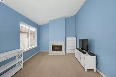 2065 Seville Dr, Tracy, CA 95377 - Photo 25