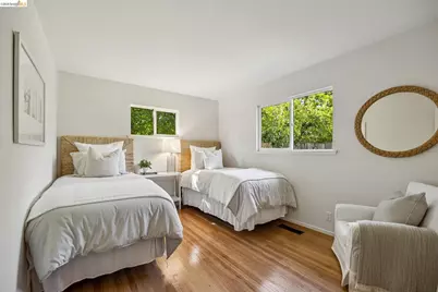 4 Camelford Ct, Moraga, CA 94556 - Photo 21