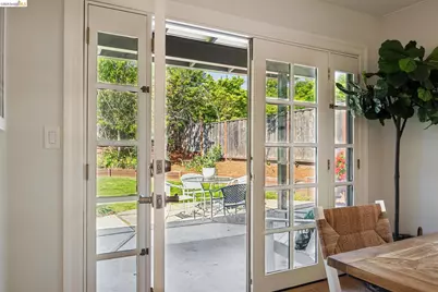 4 Camelford Ct, Moraga, CA 94556 - Photo 23