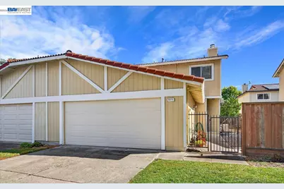 8373 Locust Pl, Dublin, CA 94568 - Photo 1