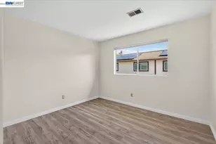 8373 Locust Pl, Dublin, CA 94568 - Photo 21