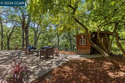 131 Saint Germain Ln, Pleasant Hill, CA 94523 - Photo 27