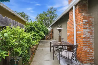 860 San Simeon Drive, Concord, CA 94518 - Photo 23