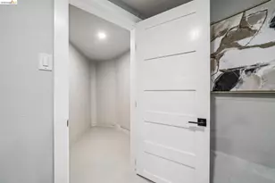 3223 Courtland Ave, Oakland, CA 94619 - Photo 35