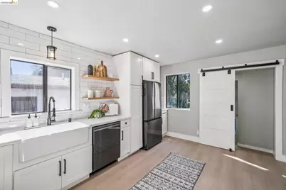 3223 Courtland Ave, Oakland, CA 94619 - Photo 13