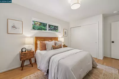 6728 Aitken Dr, Oakland, CA 94611 - Photo 27