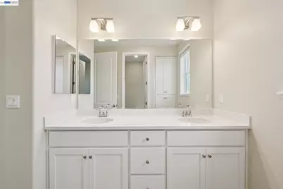122 Creek View Cir, Fairfield, CA 94533 - Photo 43