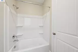 122 Crk Vw Cir, Fairfield, CA 94533 - Photo 45