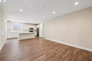 122 Crk Vw Cir, Fairfield, CA 94533 - Photo 13