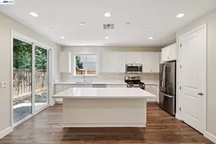 122 Crk Vw Cir, Fairfield, CA 94533 - Photo 5