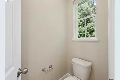 122 Creek View Cir, Fairfield, CA 94533 - Photo 29
