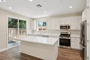 122 Crk Vw Cir, Fairfield, CA 94533 - Photo 9