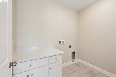 122 Creek View Cir, Fairfield, CA 94533 - Photo 41