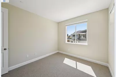 122 Creek View Cir, Fairfield, CA 94533 - Photo 33