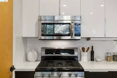 2010 9th St, Berkeley, CA 94710 - Photo 11