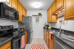 91 Emery Bay Dr, Emeryville, CA 94608 - Photo 19