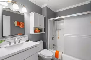 91 Emery Bay Dr, Emeryville, CA 94608 - Photo 35